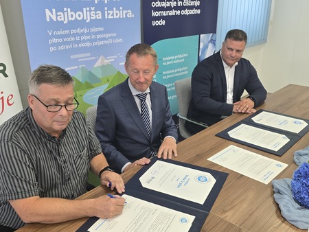 Podpis certifikata Voda iz pipe (3)